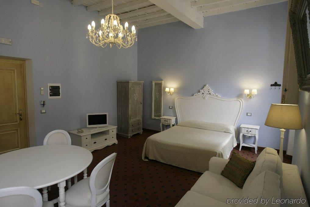 Casa De Fiori Pensión 2*