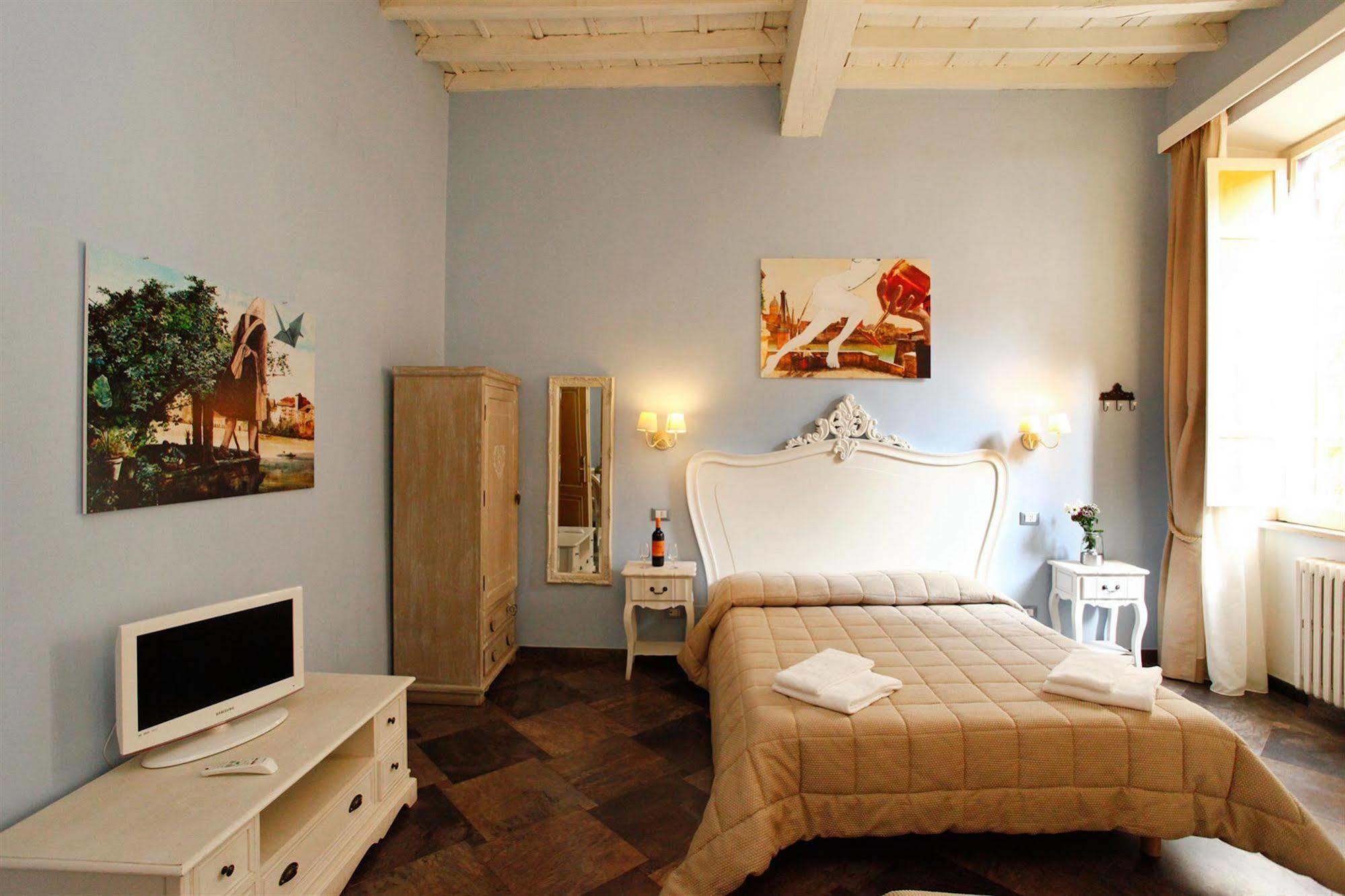 Casa De Fiori Pensión Roma